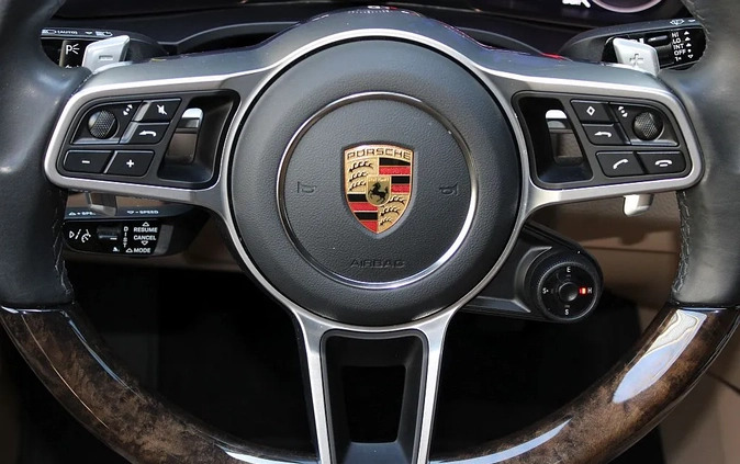 Porsche Cayenne cena 389900 przebieg: 35300, rok produkcji 2021 z Kartuzy małe 667